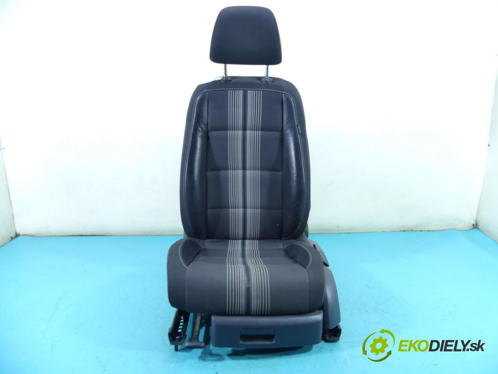 Vw Golf VI 2008-2013 1.6 tdi 105 HP automatic 77 kW 1598 cm3 5- Sedačka ľavý  (Sedačky, sedadlá)