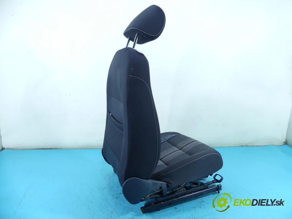 Vw Golf VI 2008-2013 1.6 tdi 105 HP automatic 77 kW 1598 cm3 5- Sedačka ľavý  (Sedačky, sedadlá)