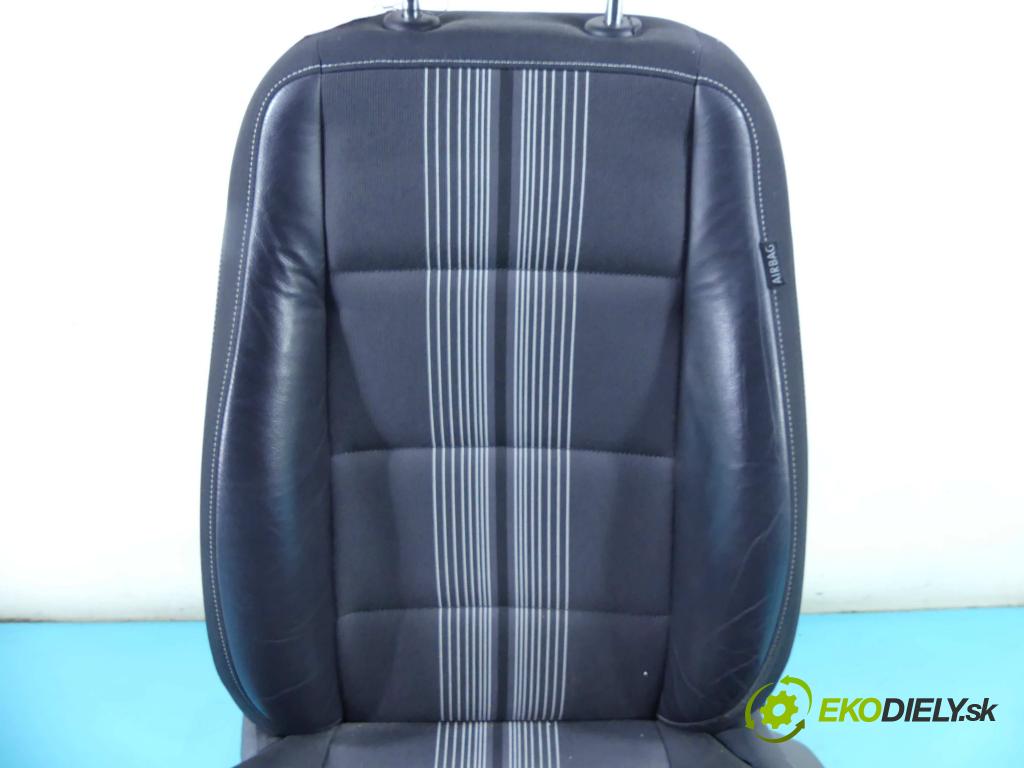 Vw Golf VI 2008-2013 1.6 tdi 105 HP automatic 77 kW 1598 cm3 5- Sedačka ľavý  (Sedačky, sedadlá)