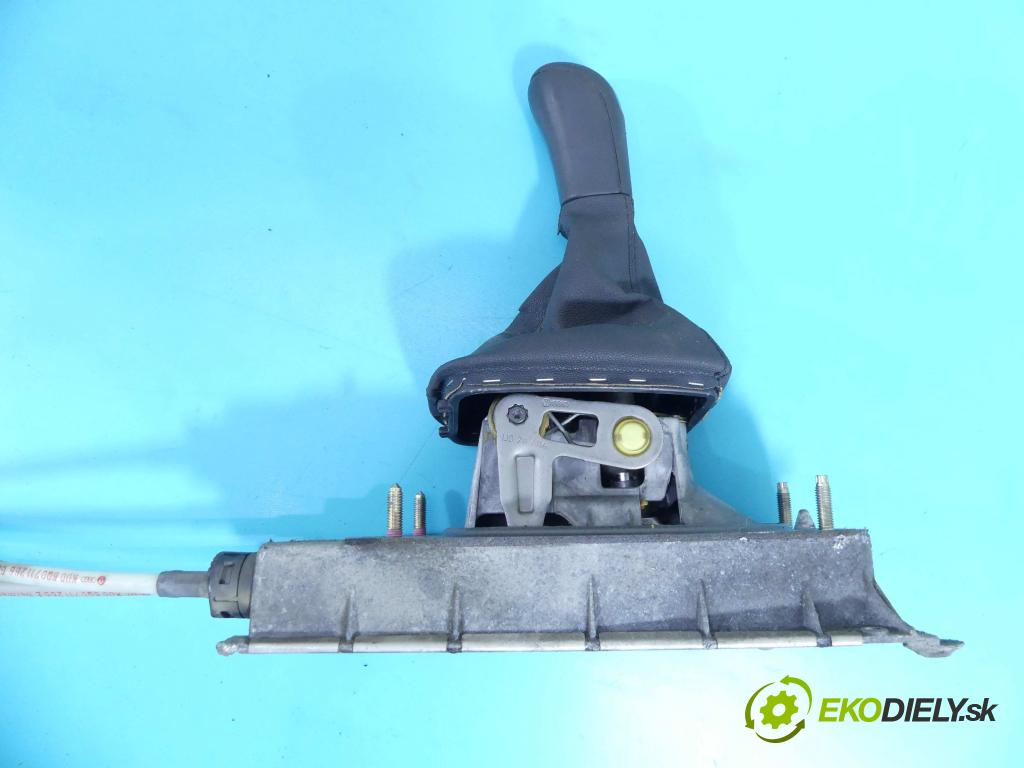 Skoda Fabia I 1999-2007 1.9 tdi 101 HP manual 74 kW 1896 cm3 5- Páka: Změny: stupeň,rýchlosť 6Q0711061 (Rýchlostné páky / kulisy)