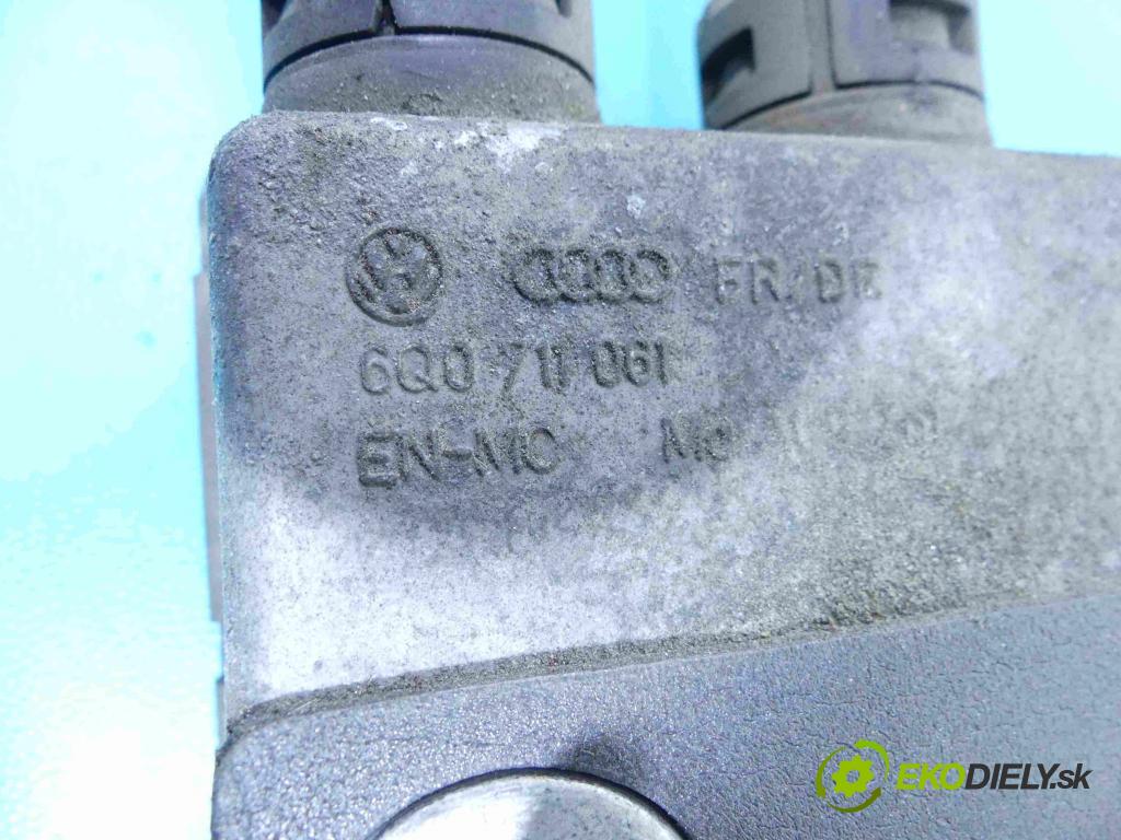 Skoda Fabia I 1999-2007 1.9 tdi 101 HP manual 74 kW 1896 cm3 5- Páka: Změny: stupeň,rýchlosť 6Q0711061 (Rýchlostné páky / kulisy)