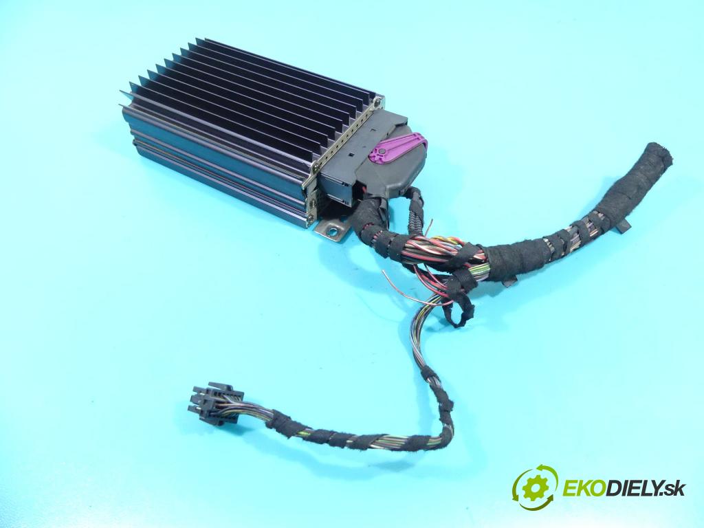 Audi A8 D3 2002-2009 3.0 tdi 232KM automatic 171 kW 2967 cm3 4- Zesilovač: 4E0035223A (Zosilňovače)