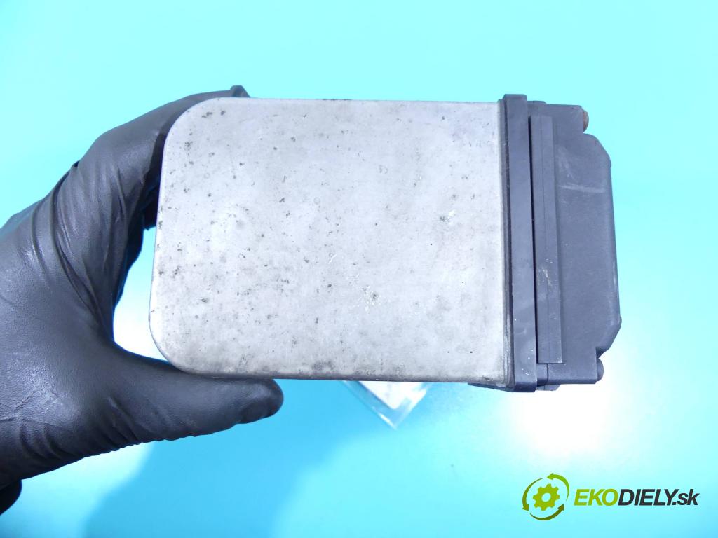 Audi A8 D3 2002-2009 3.0 tdi 232KM automatic 171 kW 2967 cm3 4- Webasto 4E0815069E (Webasto ohřívače)