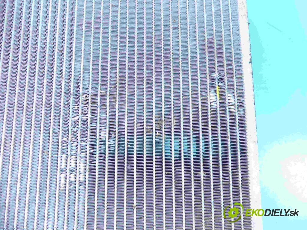 Mazda Premacy 2.0 ditd 101 HP manual 74 kW 1998 cm3 5- chladič voda:  (Chladiče vody)