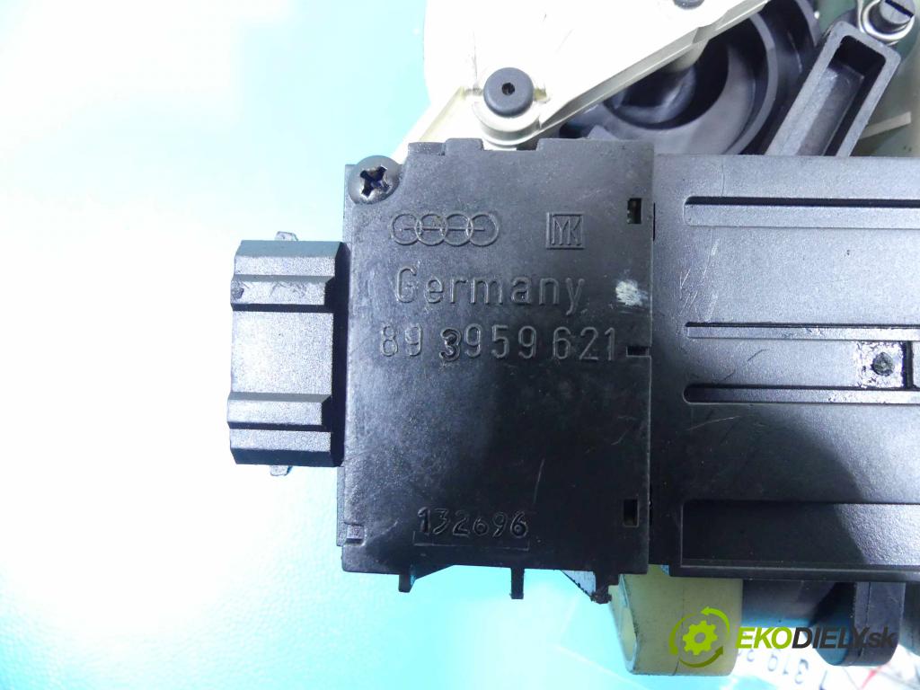 Audi 80 B4 1991-1994 1.9 tdi 90 HP manual 66 kW 1896 cm3 5- panel kúrenia 893959621