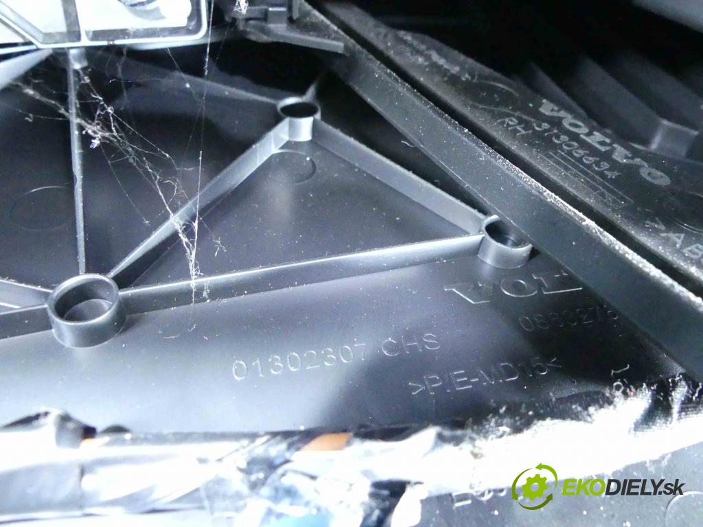 Volvo V40 II 2012-2019 1.6 D2 114 HP manual 84 kW 1560 cm3 5- operadlo 08632777 (Lakťové opierky)