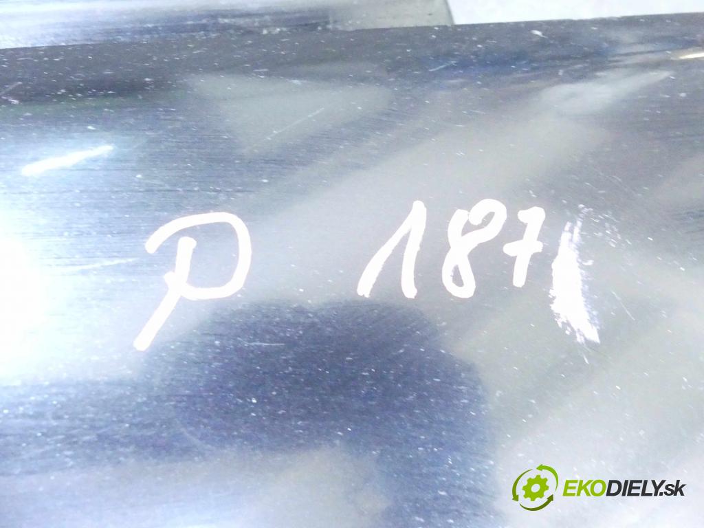 Volvo V40 II 2012-2019 1.6 D2 114 HP manual 84 kW 1560 cm3 5- lišta práh: pravé 31265847 (Lišty prahové)