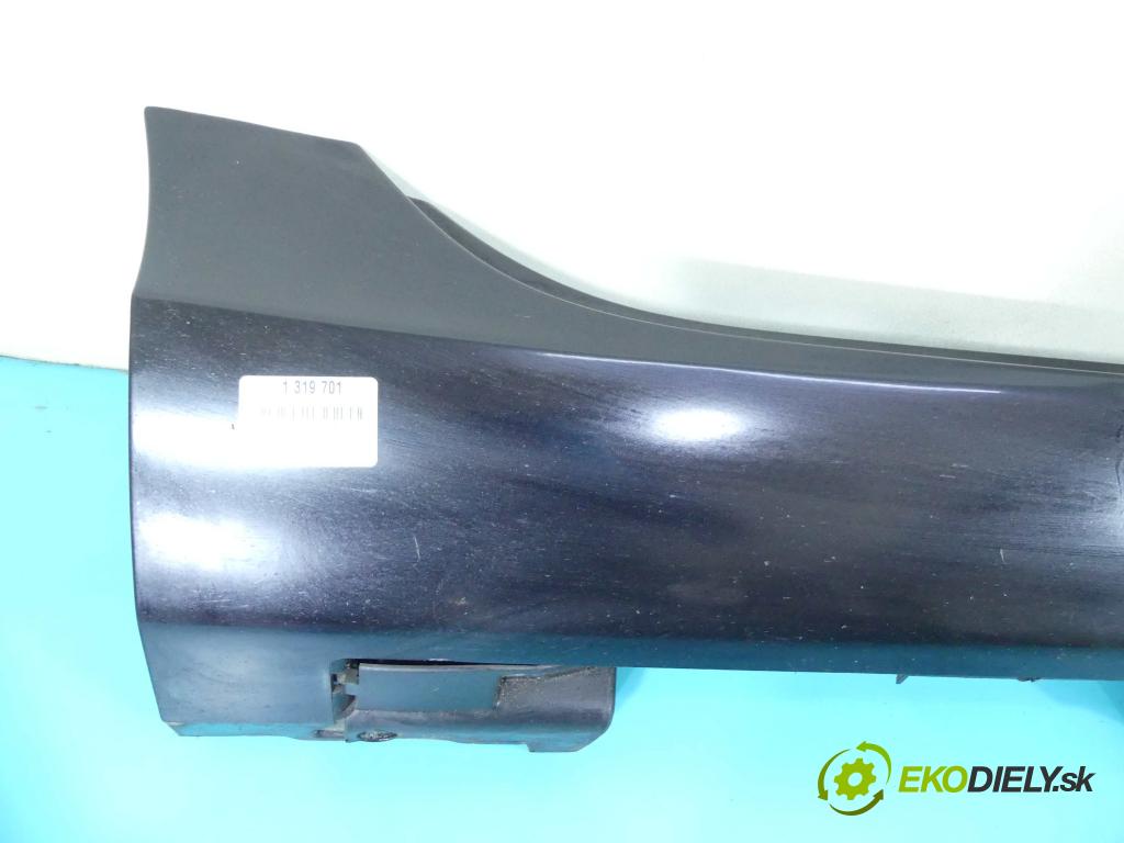 Volvo V40 II 2012-2019 1.6 D2 114 HP manual 84 kW 1560 cm3 5- lišta práh: pravé 31265847 (Lišty prahové)