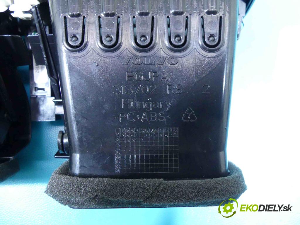 Volvo V40 II 2012-2019 1.6 D2 114 HP manual 84 kW 1560 cm3 5- Mřížka: kúrenia stredová 1284618 (Mriežky kúrenia (fukáre))