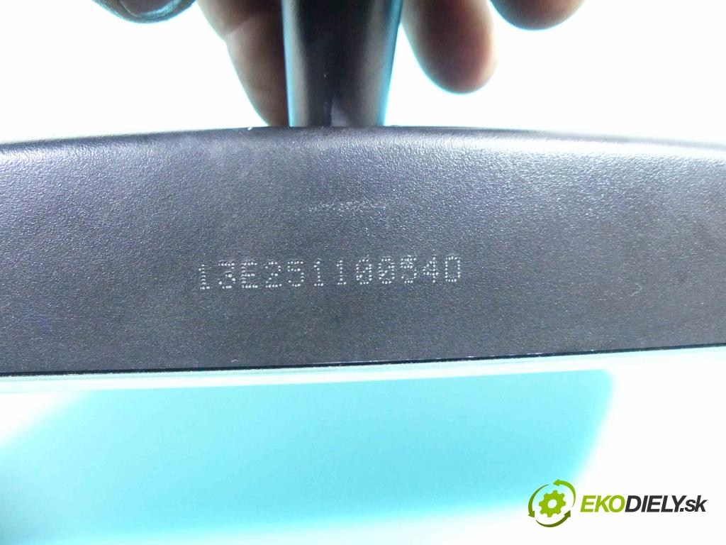 Volvo V40 II 2012-2019 1.6 D2 114 hp manual 84 kW 1560 cm3 5- zpětné zrcátko vnitřní 31218968 (Světla vnitřní)