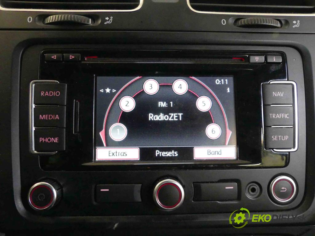 Vw Golf VI 2008-2013 1.6 tdi 105 HP automatic 77 kW 1598 cm3 5- Radio originál 3C0035270B