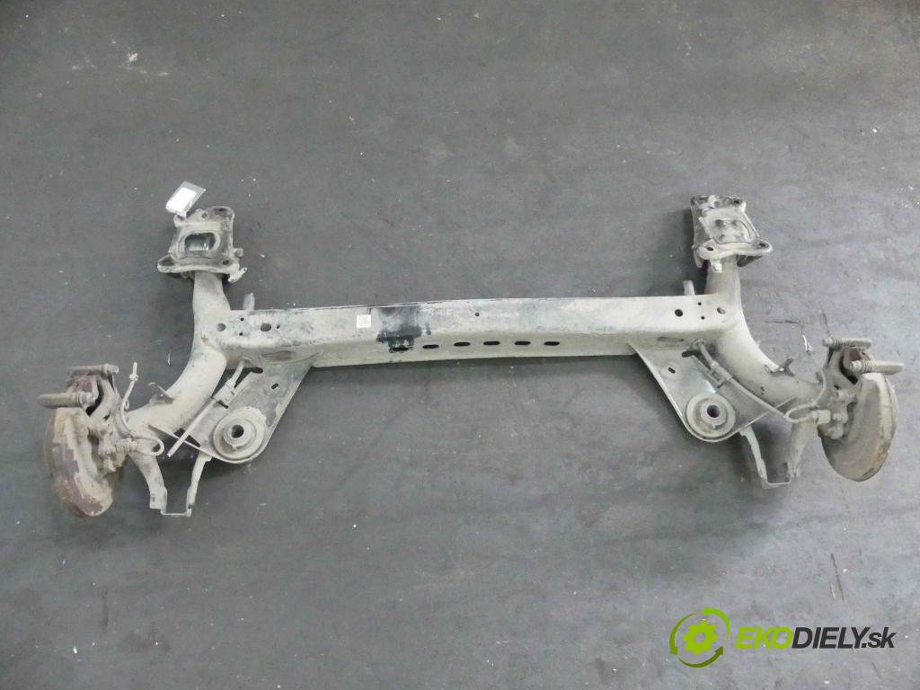 Skoda Octavia III 2013- 1.6 tdi 110 hp manual 81 kW 1598 cm3 5- zadní výztuha 