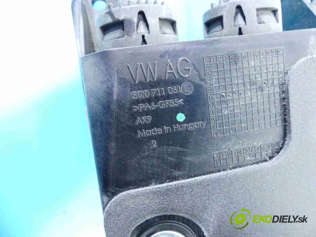 Skoda Octavia III 2013- 1.6 tdi 110 HP manual 81 kW 1598 cm3 5- Páka: Změny: stupeň,rýchlosť 5Q0711061E (Rýchlostné páky / kulisy)