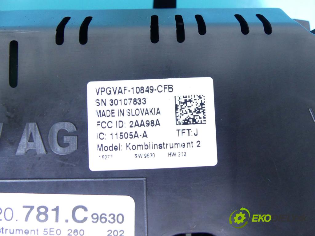 Skoda Octavia III 2013- 1.6 tdi 110 HP manual 81 kW 1598 cm3 5- prístrojovka/ budíky 5E0920781C (Prístrojové dosky, displeje)