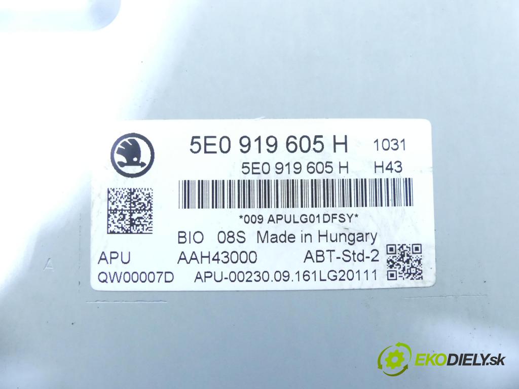 Skoda Octavia III 2013- 1.6 tdi 110 HP manual 81 kW 1598 cm3 5- Radio originál 5E0919605H