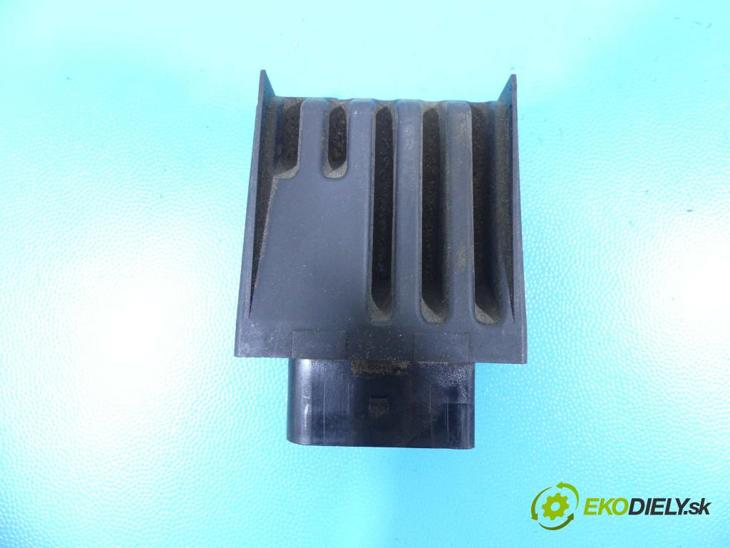 Skoda Octavia III 2013- 1.6 tdi 110 HP manual 81 kW 1598 cm3 5- modul riadiaca jednotka 3Q0906121B (Ostatné)