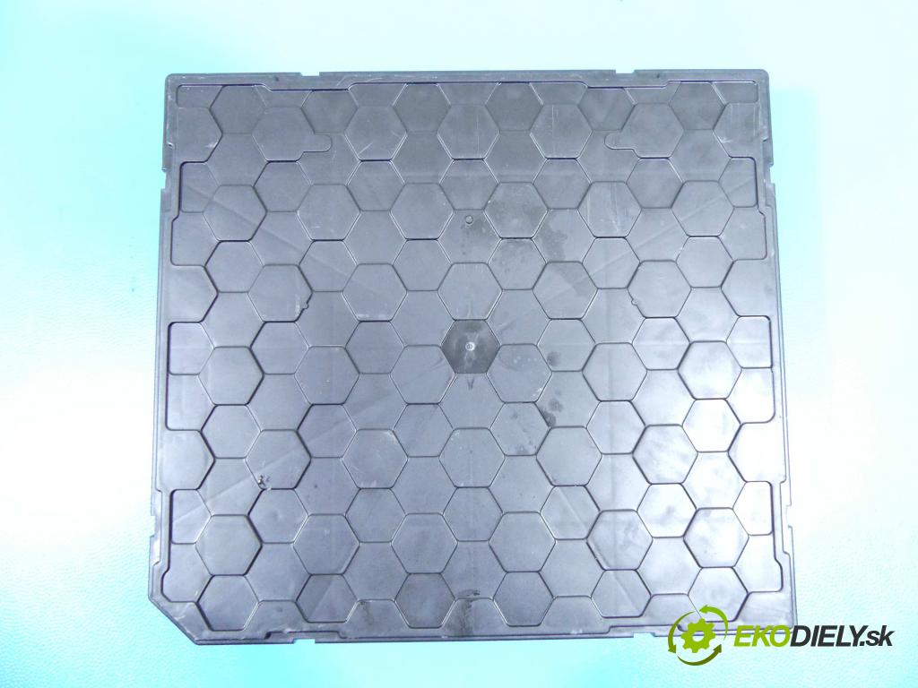 Skoda Octavia III 2013- 1.6 tdi 110 HP manual 81 kW 1598 cm3 5- modul riadiaca jednotka 5Q0937086 (Ostatné)