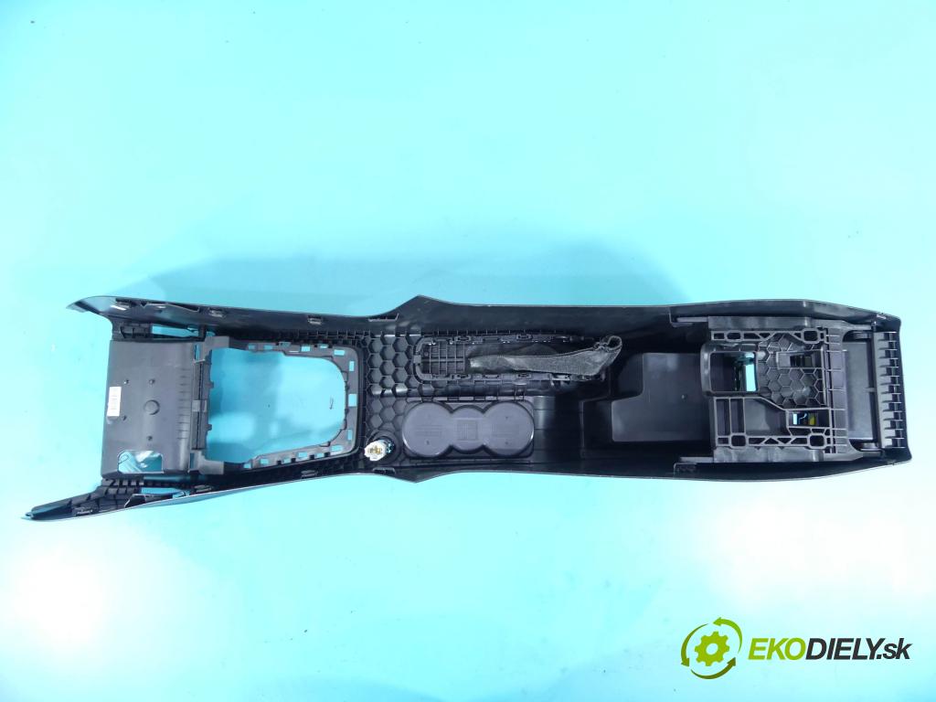 Skoda Octavia III 2013- 1.6 tdi 110 HP manual 81 kW 1598 cm3 5- operadlo 5E1863241C (Lakťové opierky)