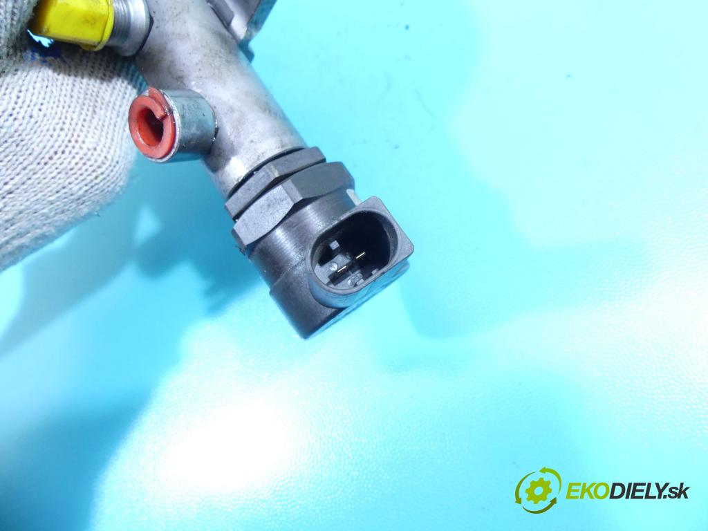 Audi A8 D3 2002-2009 3.0 tdi 232KM automatic 171 kW 2967 cm3 4- lišta vstrekovacia 059130090AG (Vstrekovacie lišty)