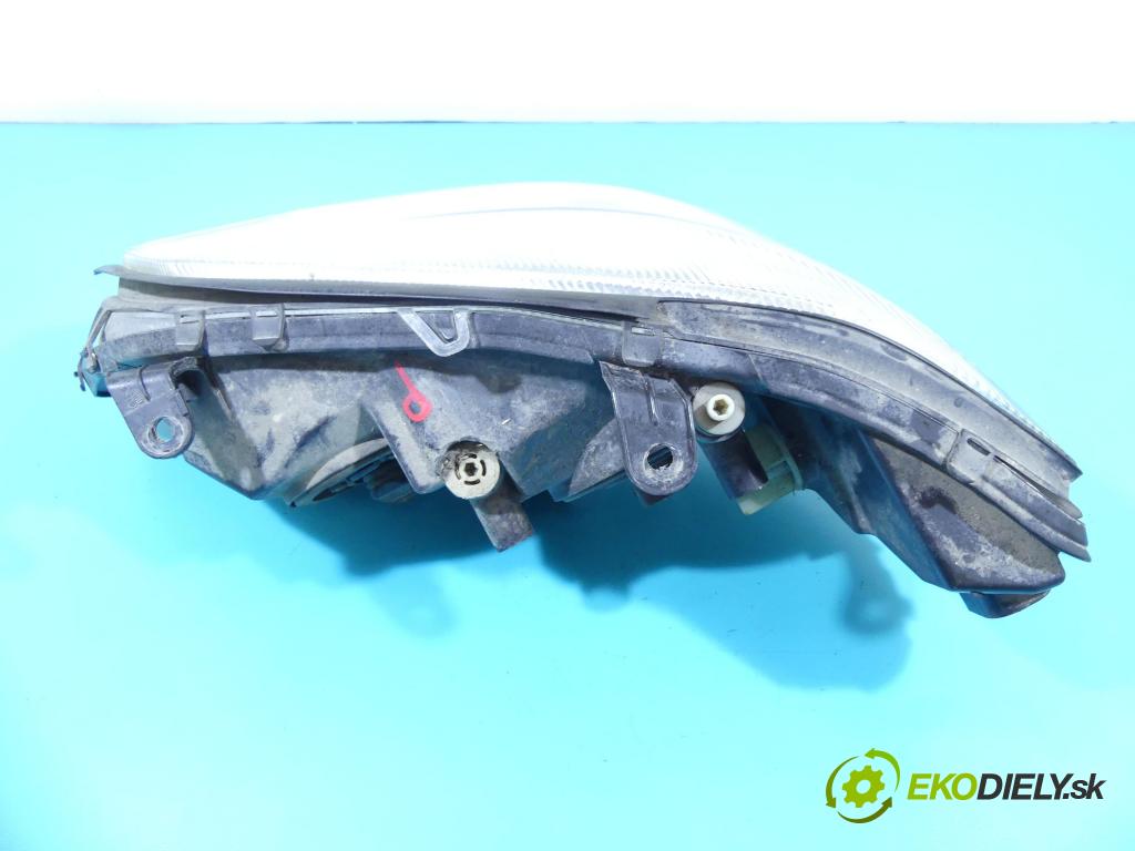 Opel Zafira A 1999-2005 1.8 16v 125 HP manual 92 kW 1796 cm3 5- Reflektor: pravý 90582022 (Pravé)