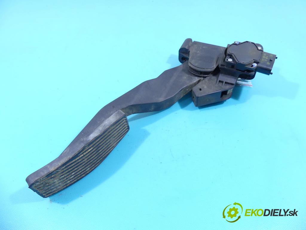 Opel Zafira A 1999-2005 2.0 dti 101 HP manual 74 kW 1995 cm3 5- pedále 0281002298 (Pedále)