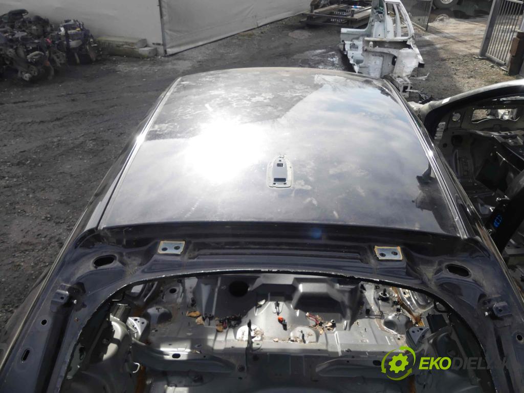 Volvo V40 II 2012-2019 1.6 D2 114 hp manual 84 kW 1560 cm3 5- Strecha: