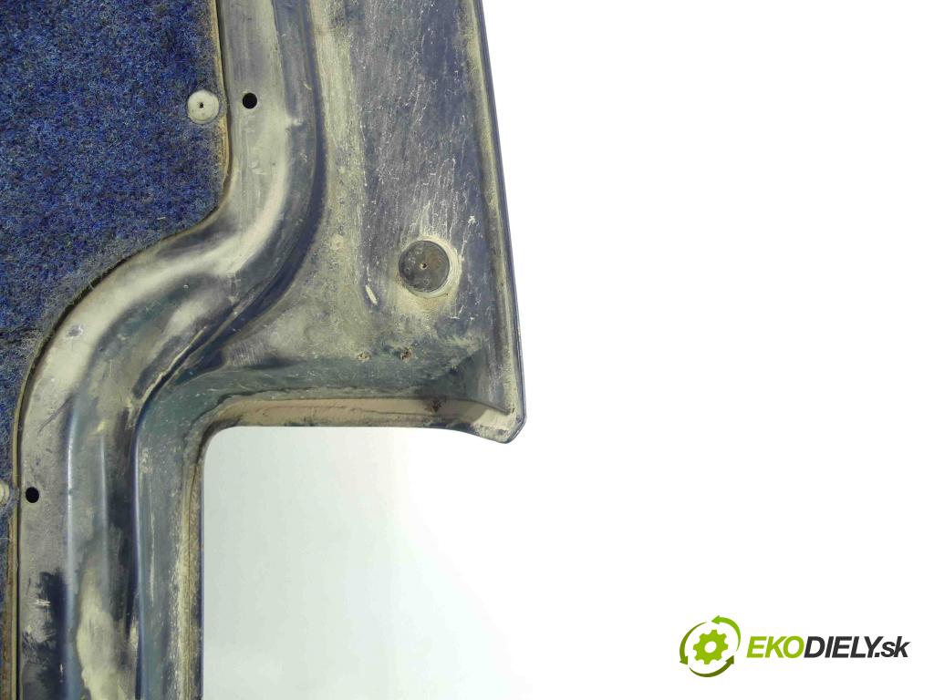 Vw Transporter T4 1990-2003 2.5 110 hp manual 81 kW 2461 cm3 5- zadní kufrové dveře  (Zadní kapoty)