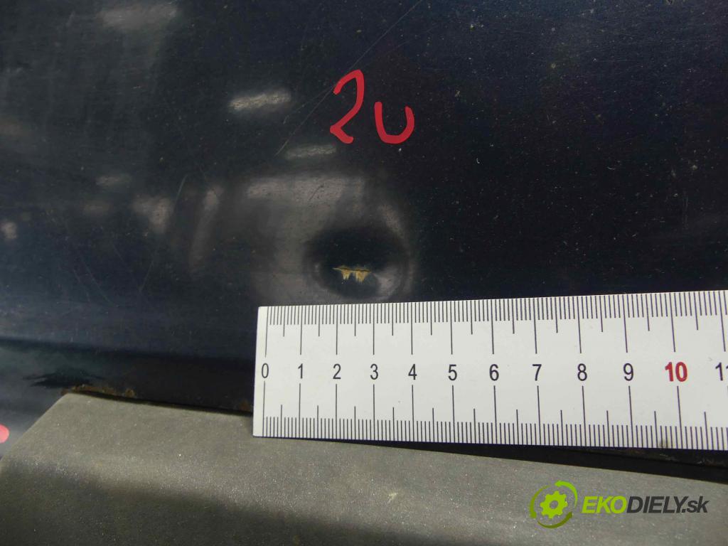 Vw Transporter T4 1990-2003 2.5 110 hp manual 81 kW 2461 cm3 5- zadní kufrové dveře  (Zadní kapoty)