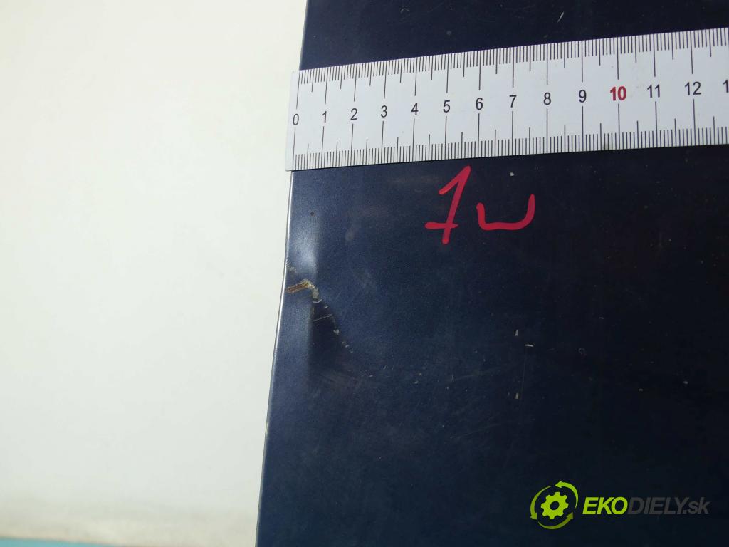 Vw Transporter T4 1990-2003 2.5 110 hp manual 81 kW 2461 cm3 5- zadní kufrové dveře  (Zadní kapoty)