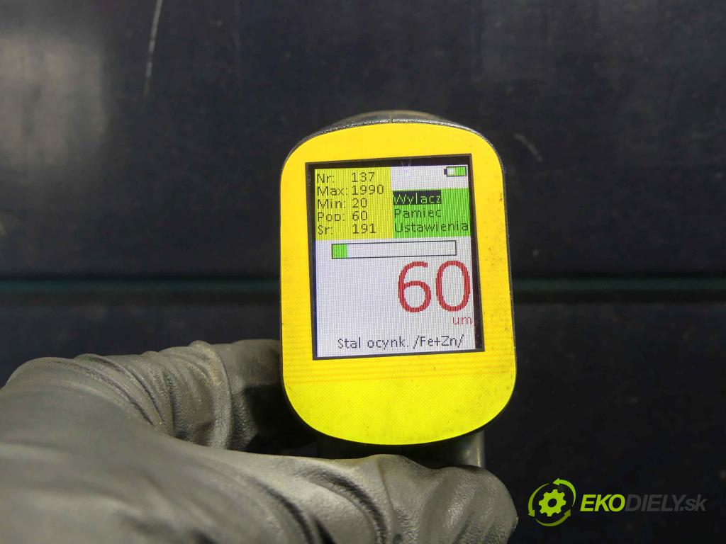 Vw Transporter T4 1990-2003 2.5 110 hp manual 81 kW 2461 cm3 5- zadní kufrové dveře  (Zadní kapoty)