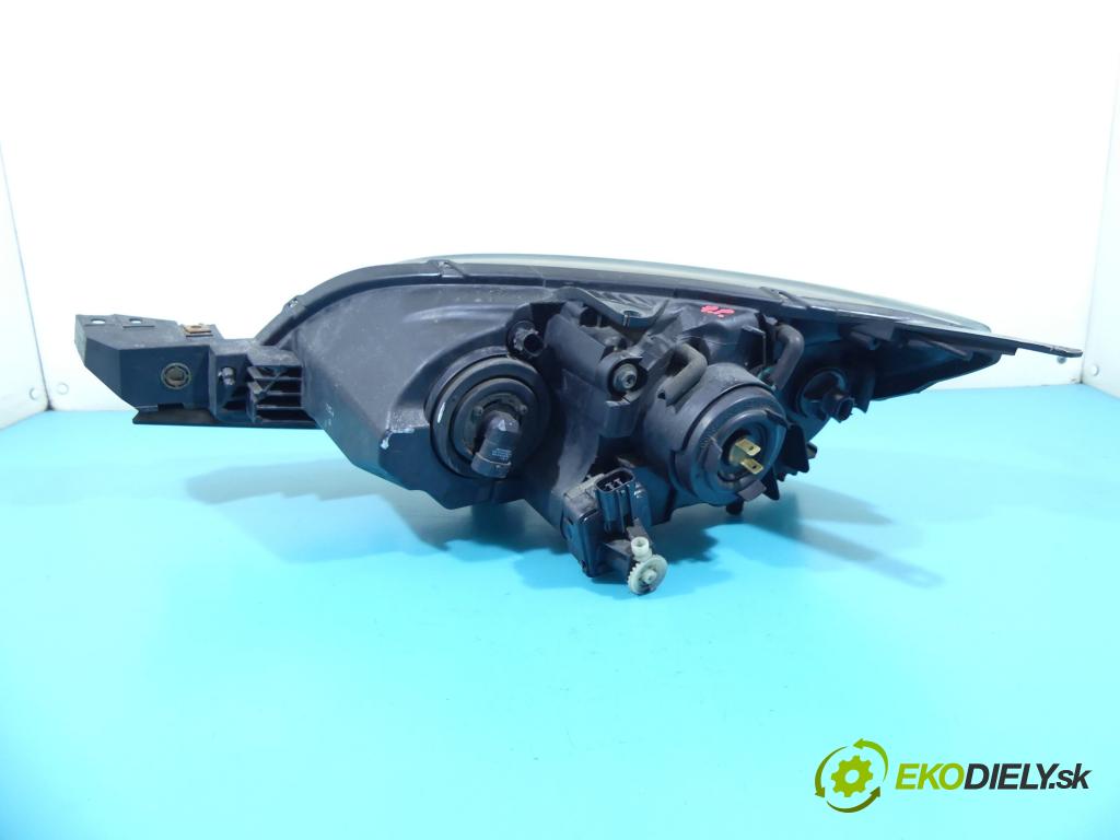 Mazda 3 I BK 2003-2009 1.6 citd 109 HP manual 80 kW 1560 cm3 5- Reflektor: pravý  (Pravé)