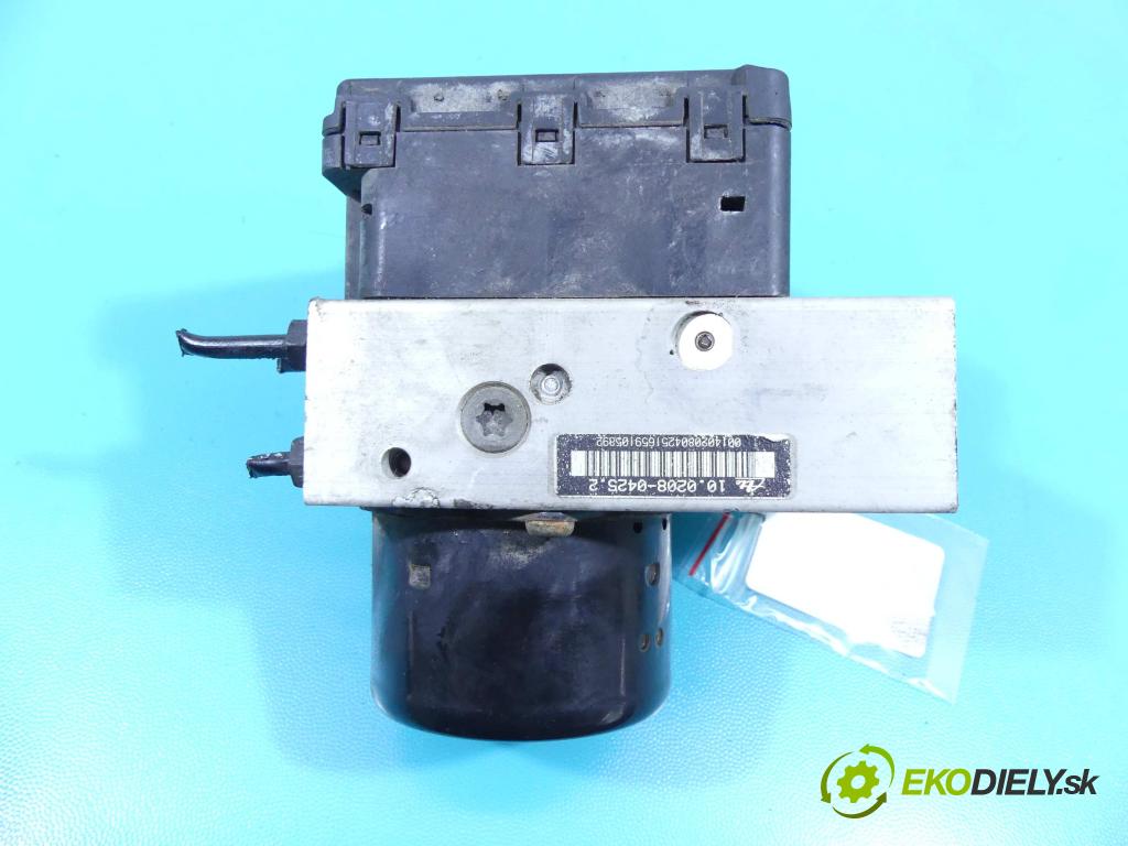 Vw Bora 2.0 8v 116 HP manual 85 kW 1984 cm3 4- čerpadlo abs 1J0907379Q (Pumpy ABS)