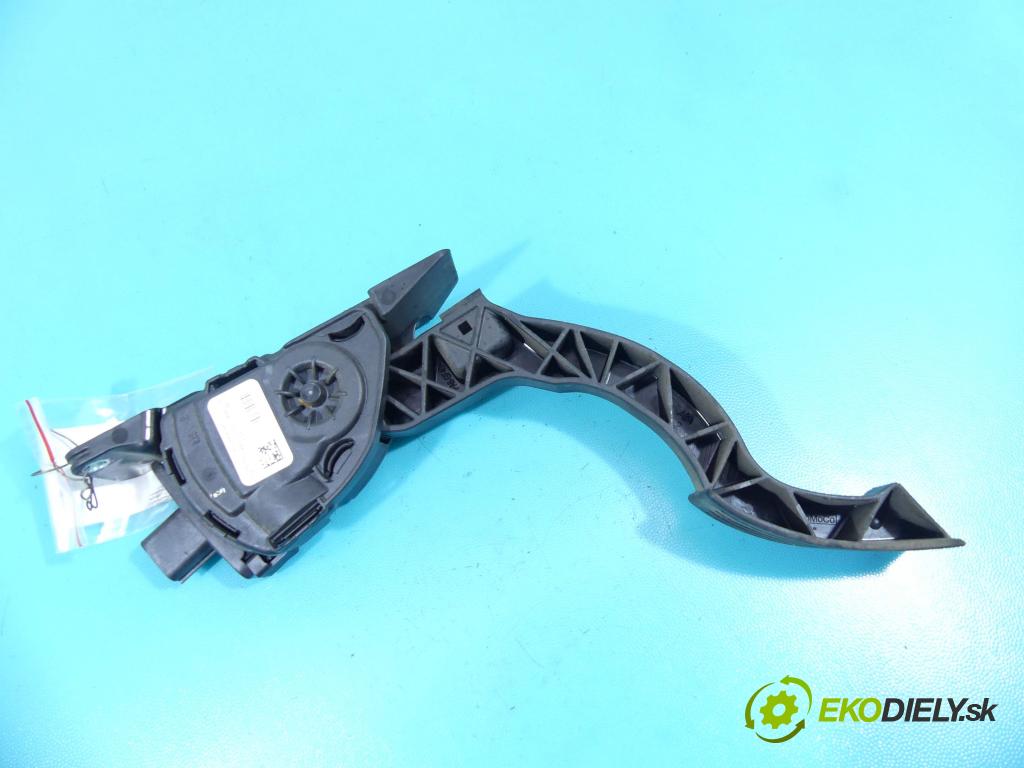 Volvo V40 II 2012-2019 1.6 D2 114 HP manual 84 kW 1560 cm3 5- pedále 31280595 (Pedále)