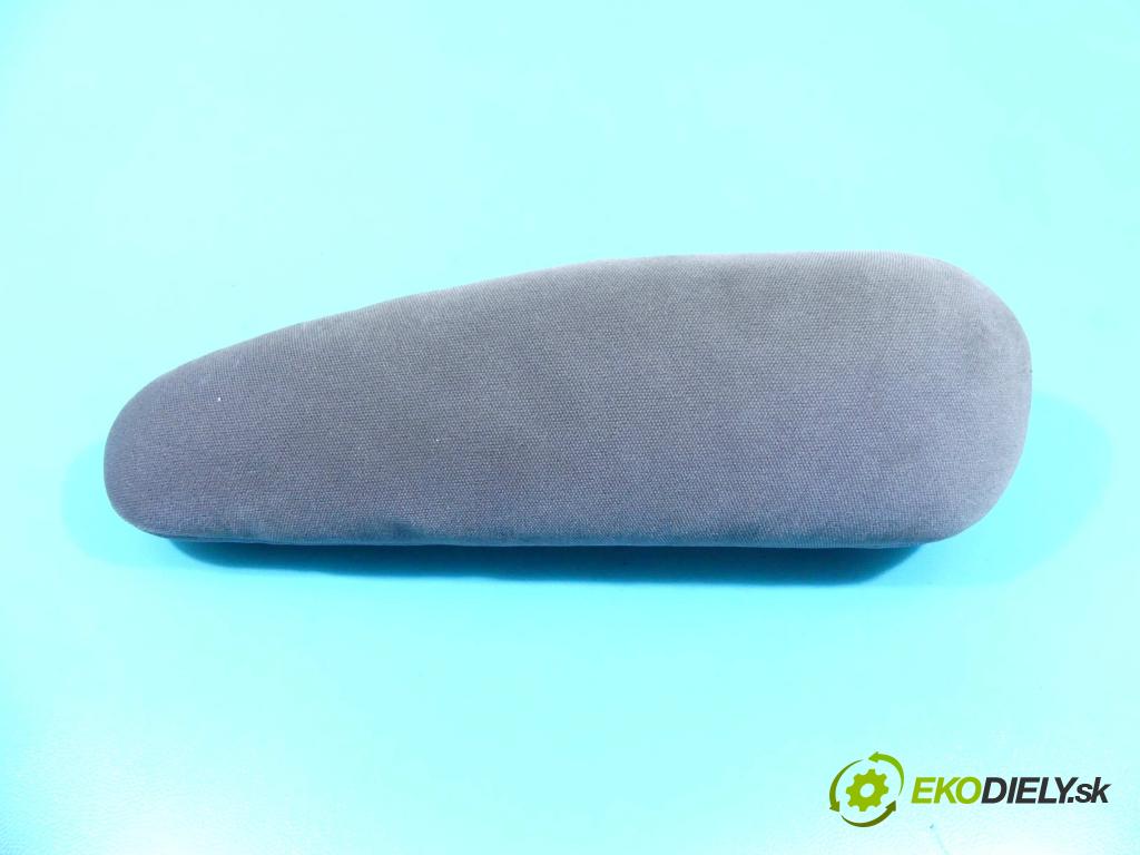 Peugeot 307 1.4 16v 88 HP manual 65 kW 1360 cm3 5- operadlo  (Lakťové opierky)