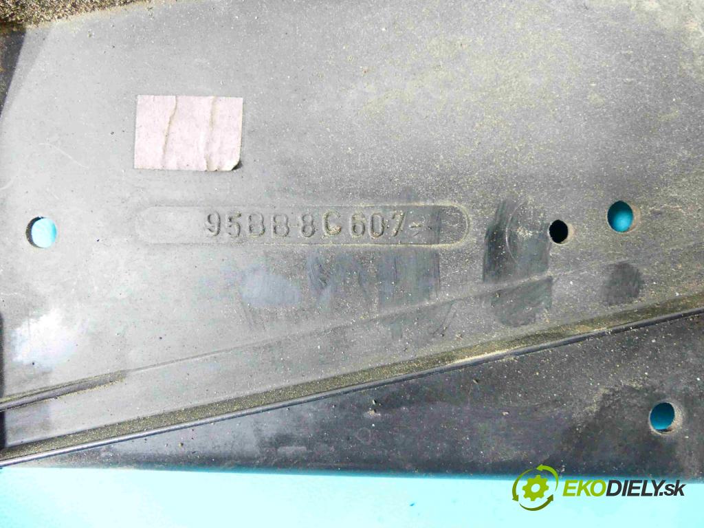 Ford Mondeo Mk3 2000-2007 1.8 16v 125 HP manual 92 kW 1798 cm3 4- Ventilátor chladiča 95BB8C607