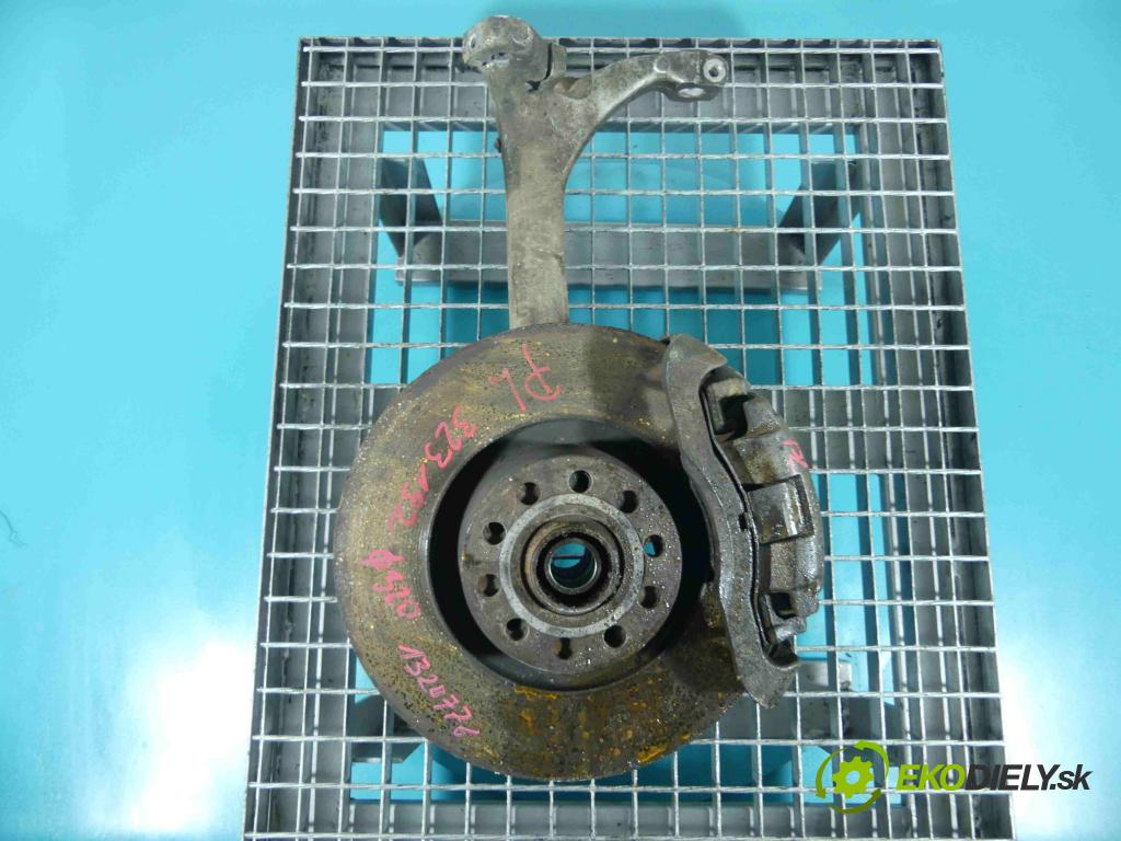 Audi A8 D3 2002-2009 3.0 tdi 232KM automatic 171 kW 2967 cm3 4- náboj ľavé  (Náboje)