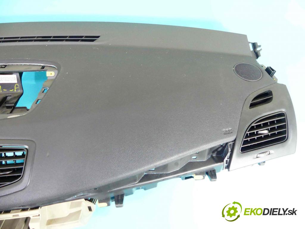 Renault Fluence 1.6 16V 110 HP manual 81 kW 1598 cm3 4- kokpit,pristrojová doska rozdeľovacia