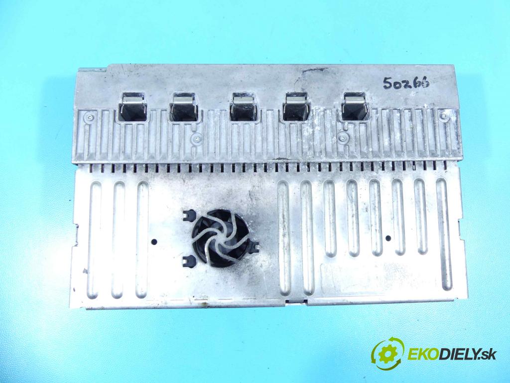 Mercedes S W221 2005-2013 3.0 cdi 235 HP automatic 173 kW 2987 cm3 4- Zesilovač: A2218701789 (Zosilňovače)