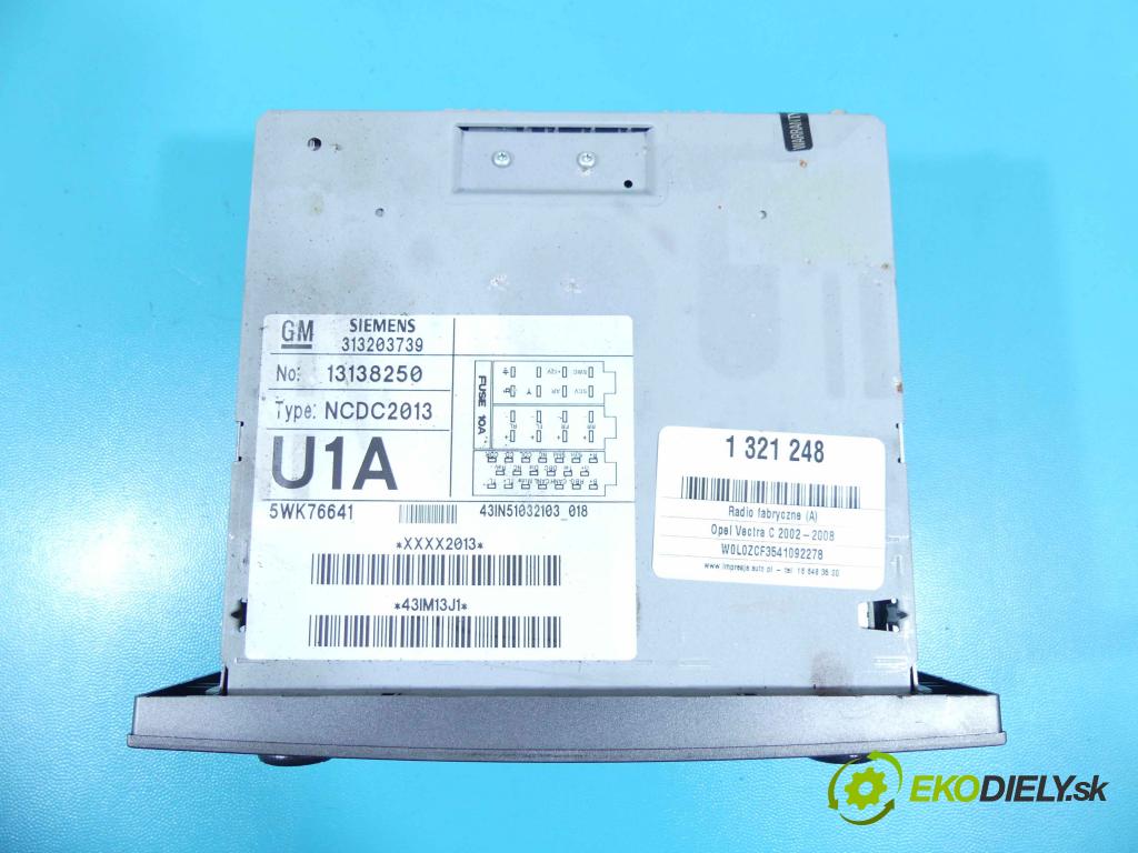 Opel Vectra C 2002-2008 2.0 T 175 HP manual 129 kW 1998 cm3 5- Radio originál 13138250