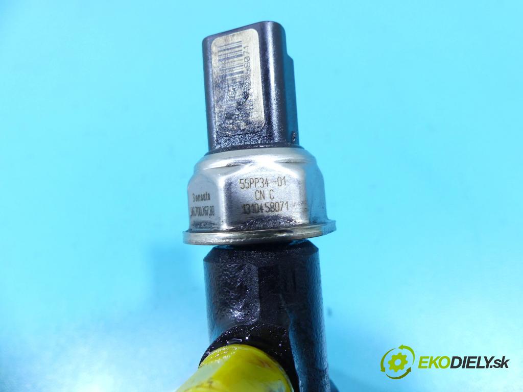 Volvo V40 II 2012-2019 1.6 D2 114 HP manual 84 kW 1560 cm3 5- lišta vstrekovacia 9685297580 (Vstrekovacie lišty)