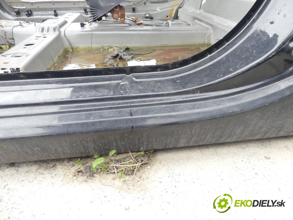 Fiat 500 2007-2020 1.2 69KM manual 51 kW 1242 cm3 3- práh levý  (Ostatní)