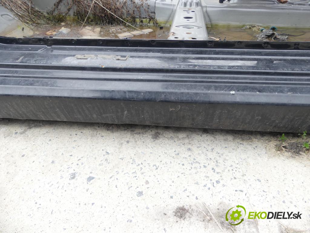 Fiat 500 2007-2020 1.2 69KM manual 51 kW 1242 cm3 3- práh levý  (Ostatní)