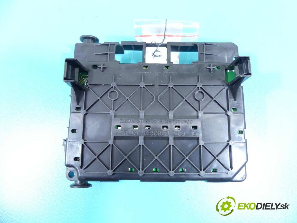 Citroen C5 I 2001-2008 2.0 hdi 109 hp manual 80 kW 1997 cm3 4- řídící jednotka S118470003E