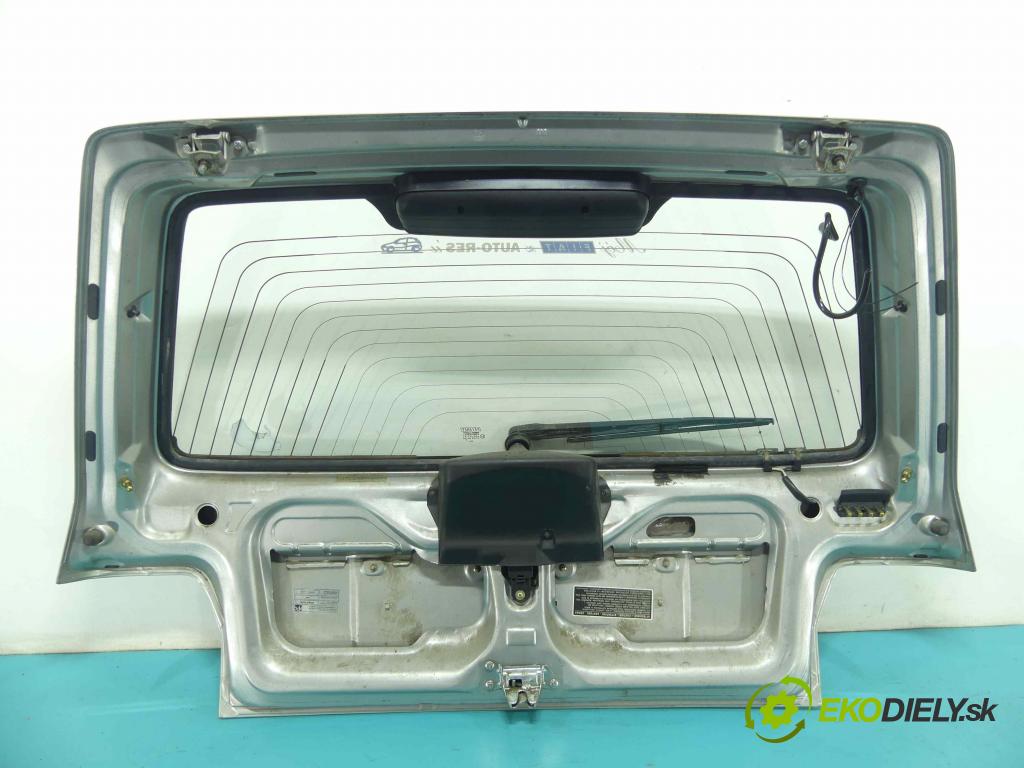 Fiat Uno 0.9 39 hp manual 29 kW 899 cm3 5- zadní kufrové dveře  (Zadní kapoty)