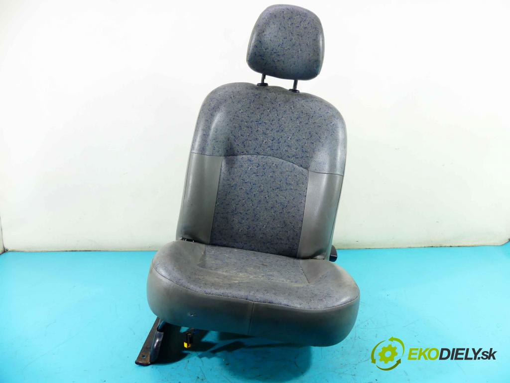 Renault Kangoo I 1998-2008 1.5 dci 65 HP manual 48 kW 1461 cm3 5- Sedačka pravý  (Sedačky, sedadlá)