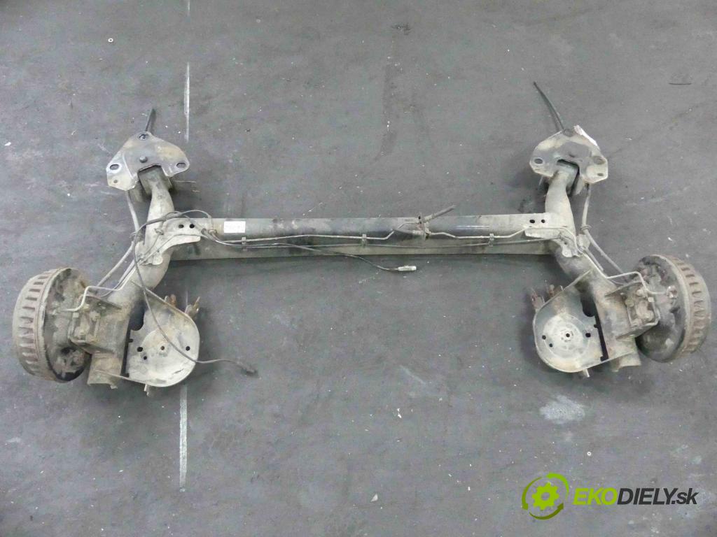 Dacia Dokker 2012- 1.6 8v 82 hp manual 60,5 kW 1598 cm3 5- zadní výztuha 555114672R