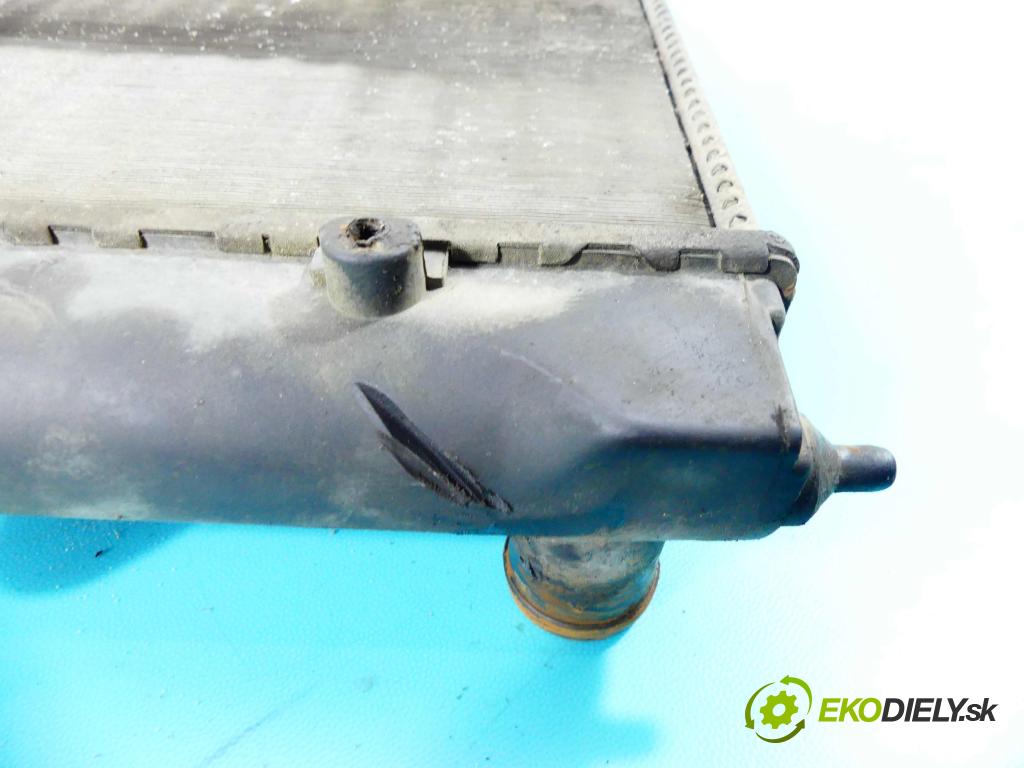 Vw Passat B3 1988-1993 1.8 90 HP manual 66 kW 1781 cm3 5- chladič voda:  (Chladiče vody)