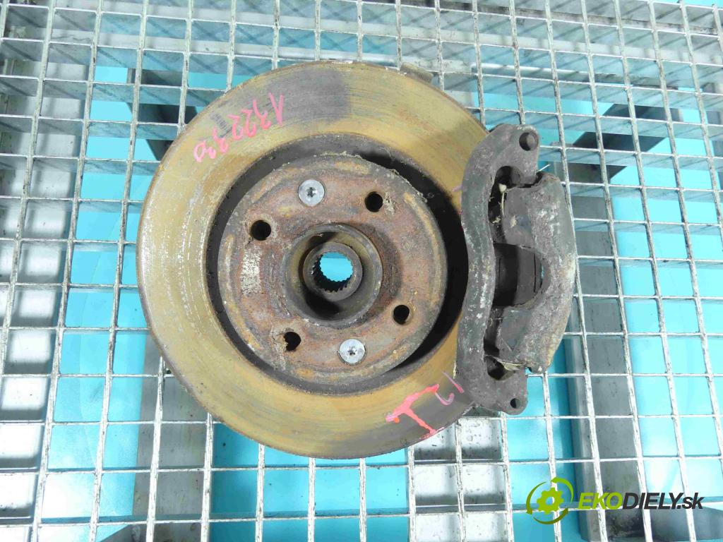 Renault Kangoo I 1998-2008 1.5 dci 65 HP manual 48 kW 1461 cm3 5- náboj pravé  (Náboje)