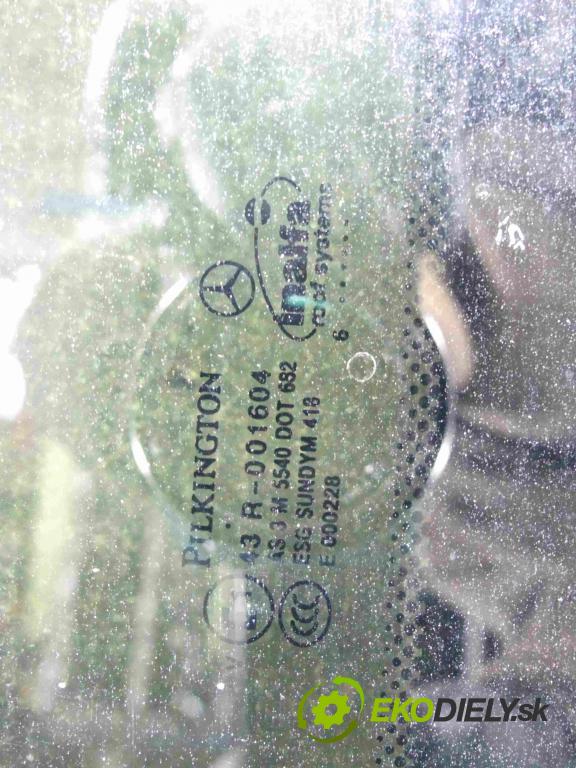 Mercedes S W221 2005-2013 3.0 cdi 235 hp automatic 173 kW 2987 cm3 4- Střešní okno: A2217800029 (Okna karoserie)