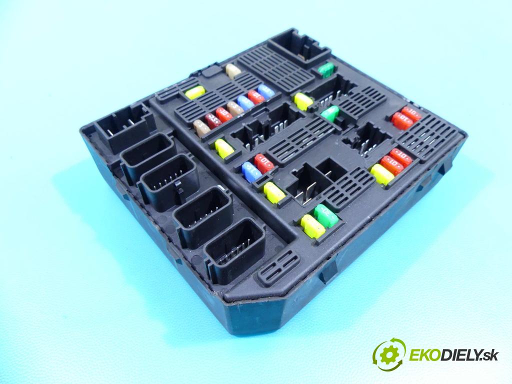 Renault Fluence 1.6 16V 110 HP manual 81 kW 1598 cm3 4- modul riadiaca jednotka 284B66346R (Ostatné)